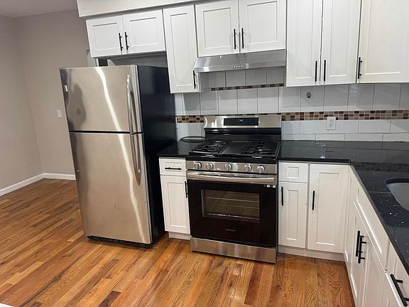 3rd image of 103-00 108th St Floor 2