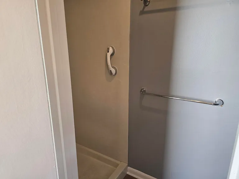 3929 Balsam Dr — Photo 22