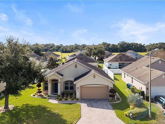 5th image of 3219 Oaktree Ln