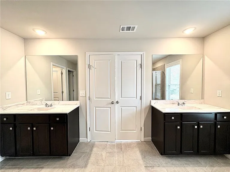 6085 Bay Point Cv — Photo 18