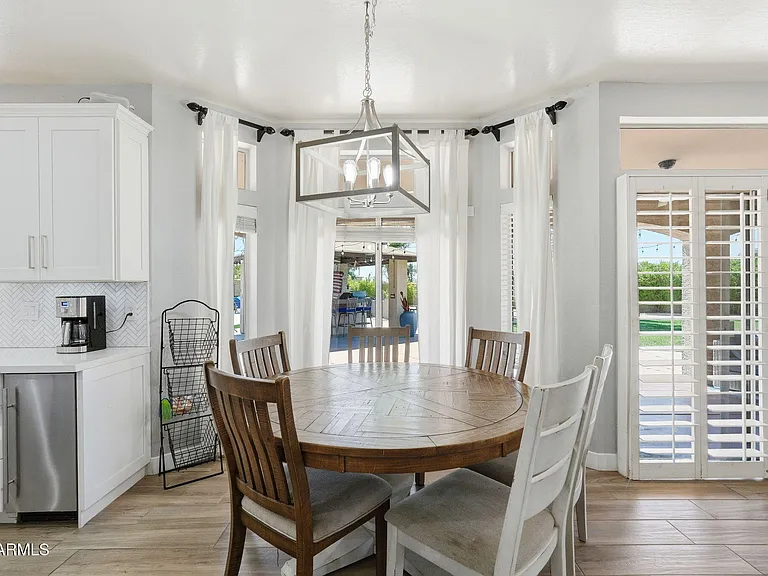 2575 E Drake St — Photo 18