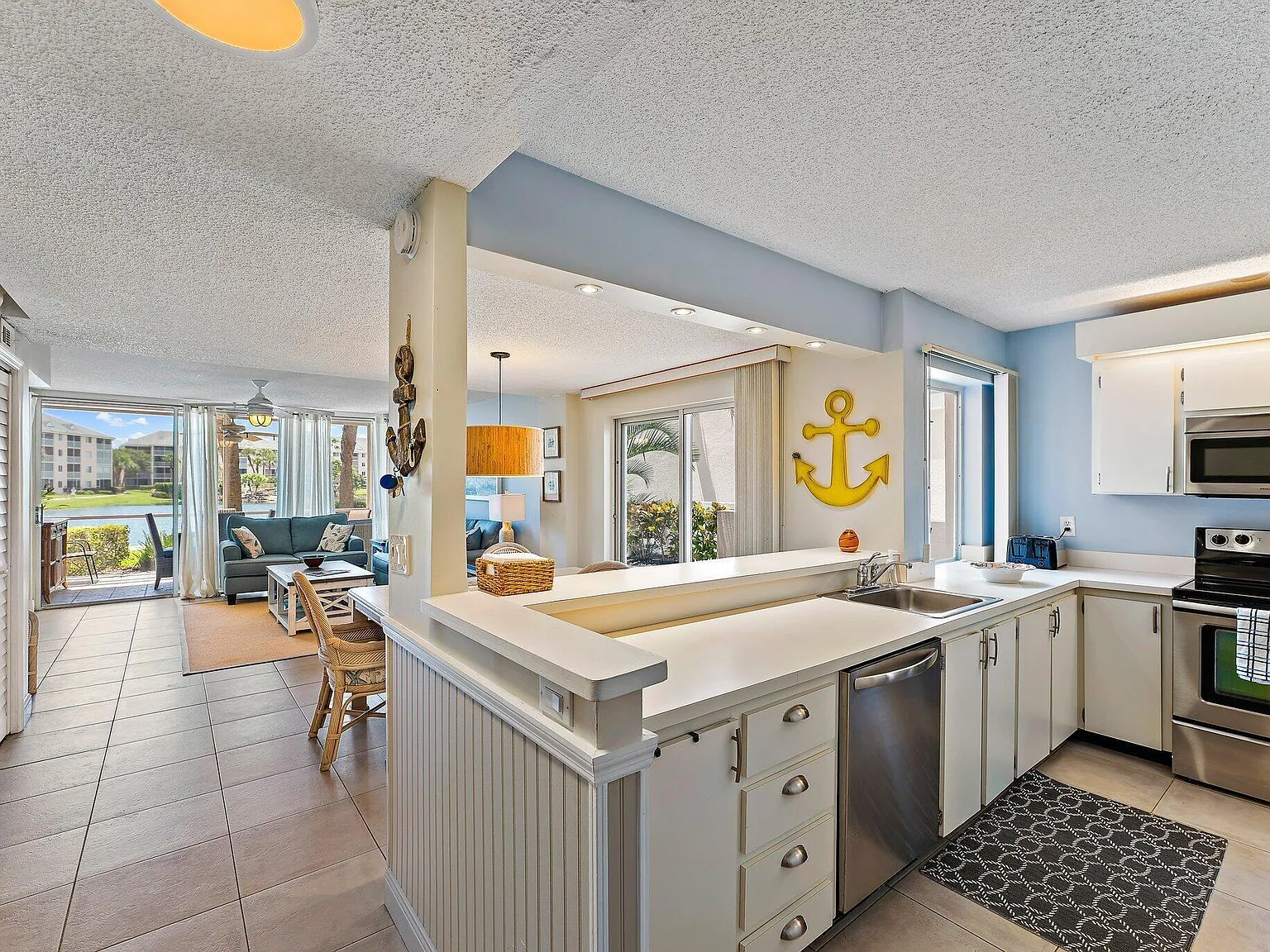 2 bed, 2.5 bath, 1347 sqft, $2,500 — Photo 4