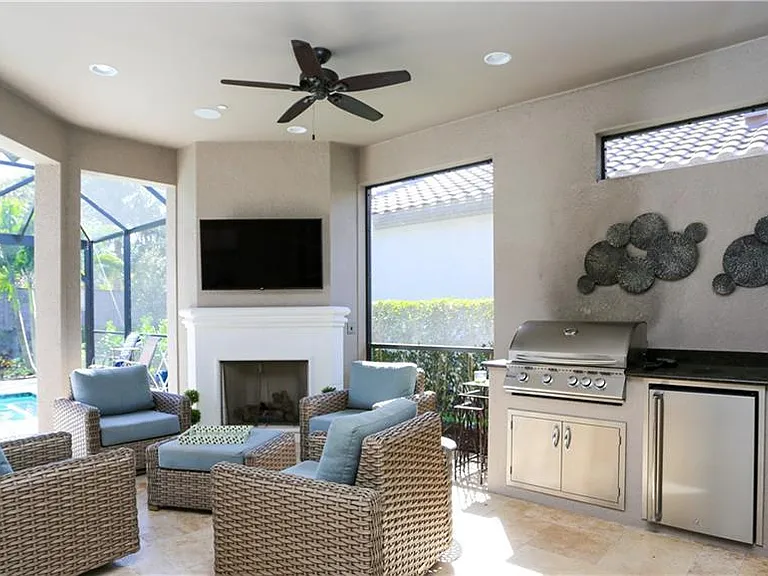 10155 Coconut Rd — Photo 31