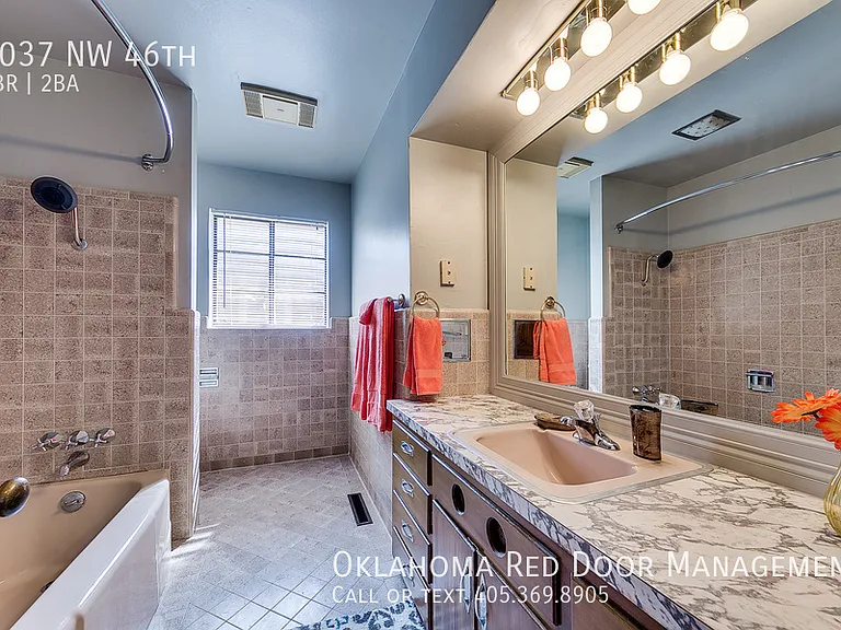 2037 NW 46th St — Photo 20