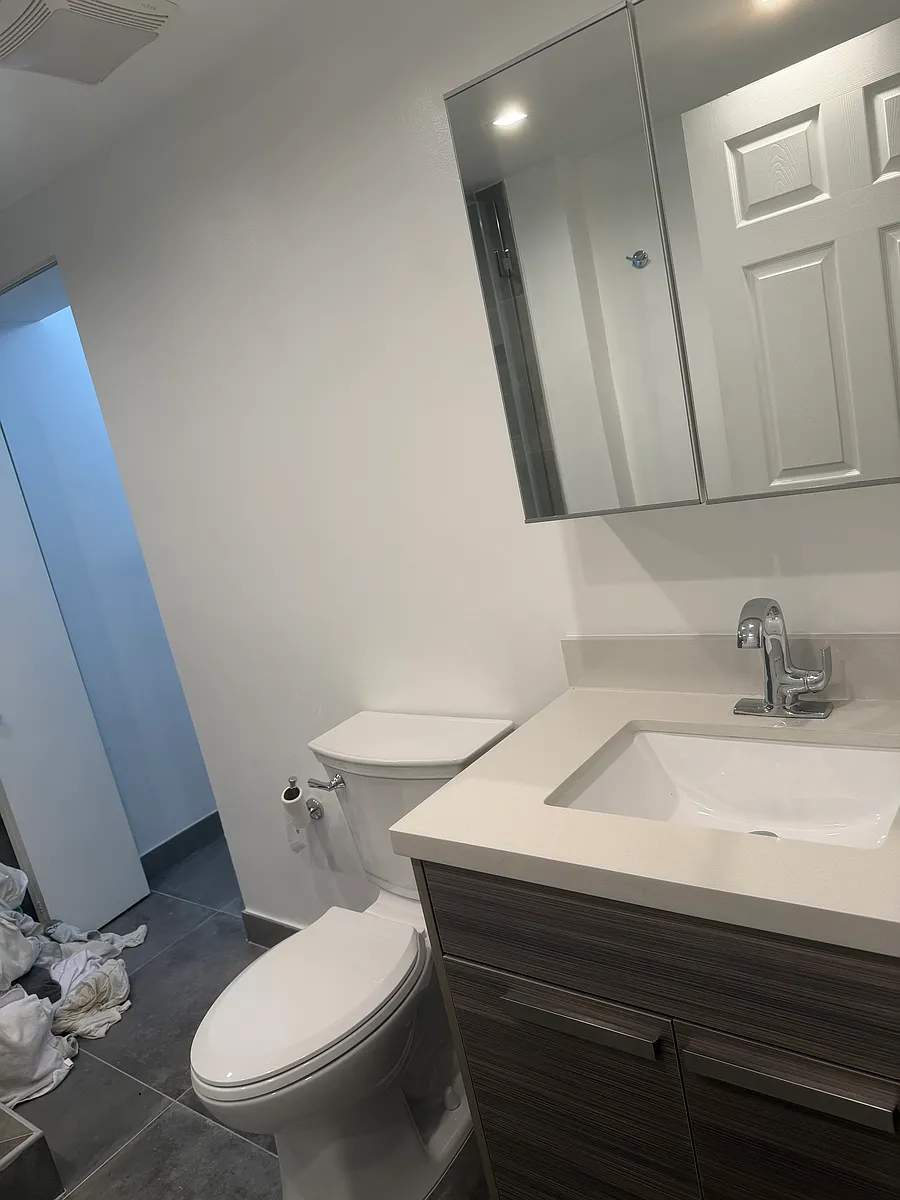 Building Photo - 6940 Miami Gardens Dr #1-126