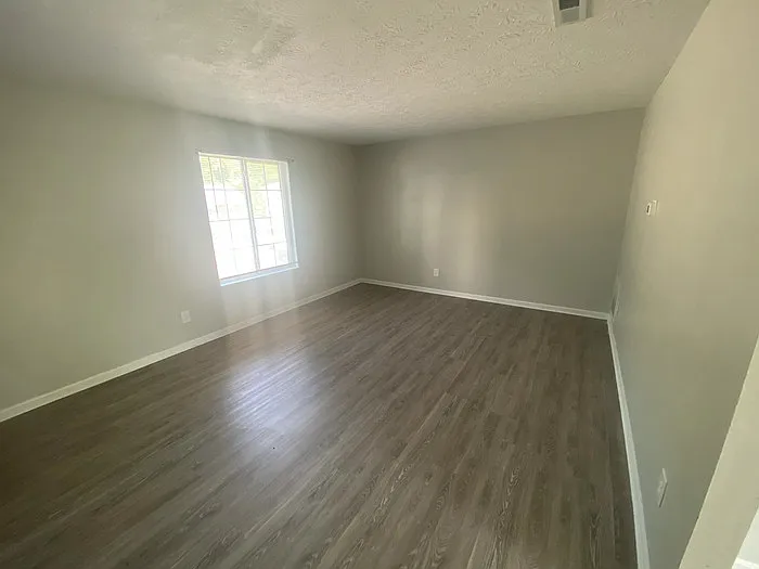2606 Crisnic Ct — Photo 9