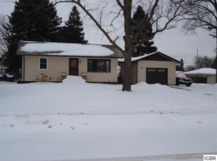 206 Harriet St, Marble, MN 55764