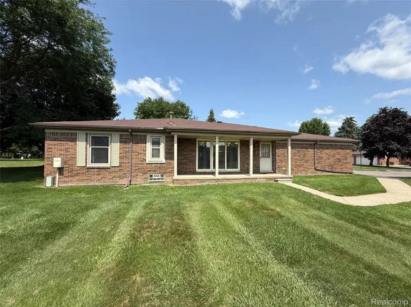 49747 Jefferson Ct, Shelby Township, MI 48315