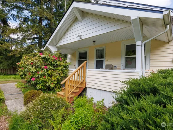 18509 Elkhorn Boulevard E, Orting, WA 98360