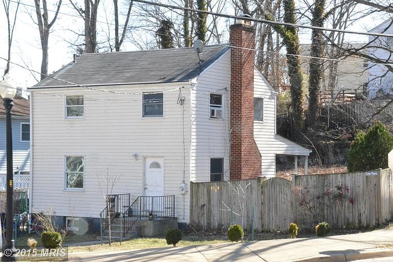 1st image of 2300 S Dinwiddie St