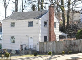2300 S Dinwiddie St, Arlington, VA 22206