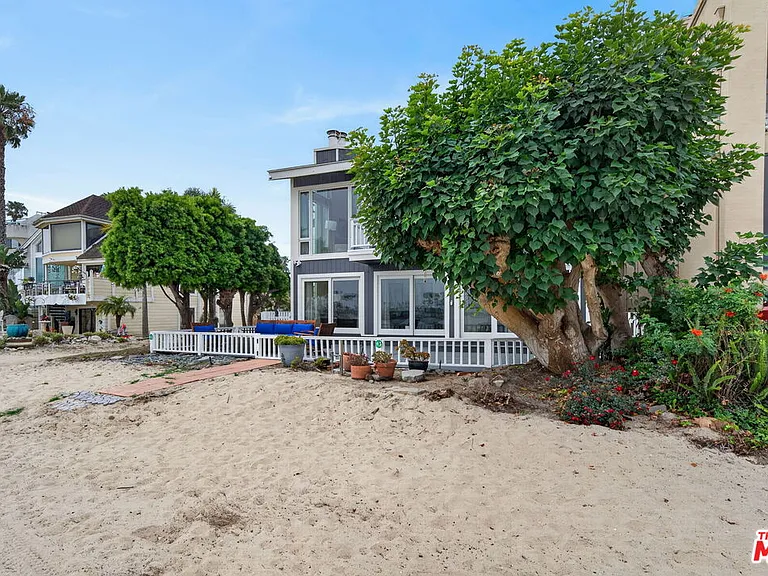 6819 E Ocean Blvd — Photo 4