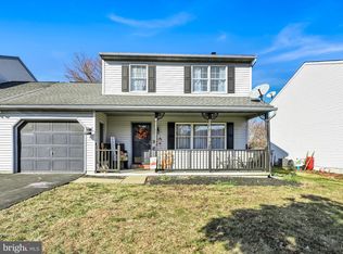185 S View Rd, Fleetwood, PA 19522