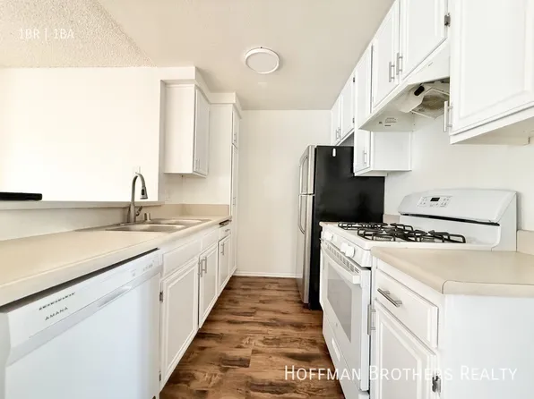 9929 Sepulveda Blvd, Mission Hills, CA