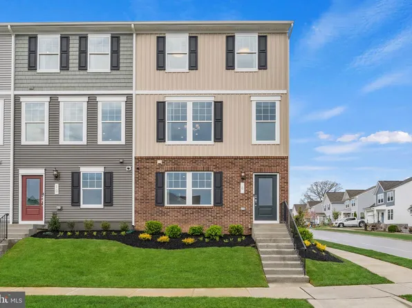 467 Presidents Pointe Ave, Ranson, WV 25438