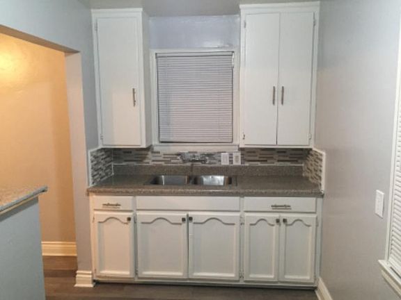 3rd image of 6637 1/2 Ira Ave