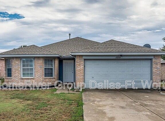 4th image of 1015 Alexandria Dr