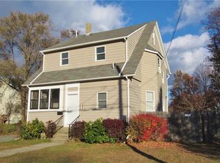 16 Welfare Ave, Warwick, RI 02888