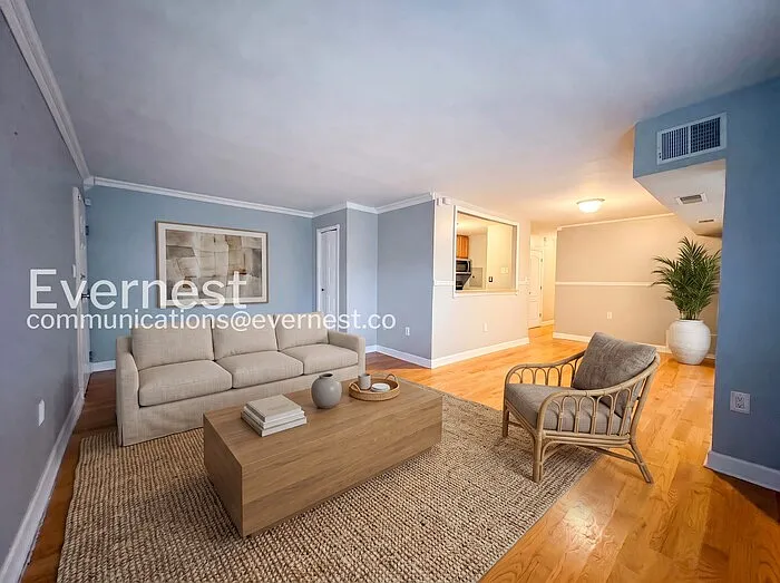 6310 Hil Mar Dr #4