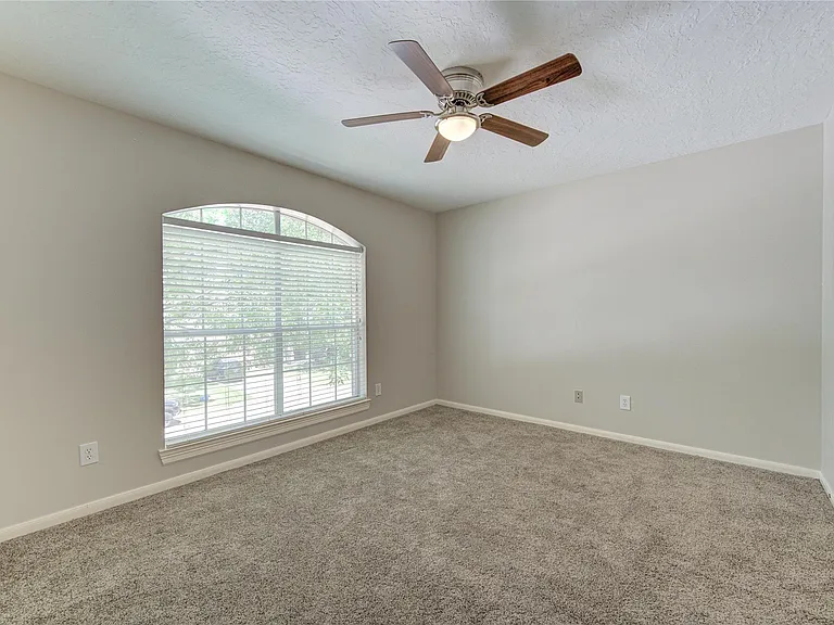 2935 Apple Forest Ct — Photo 29