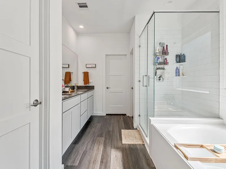 560 Newcomb Hollow Dr — Photo 29