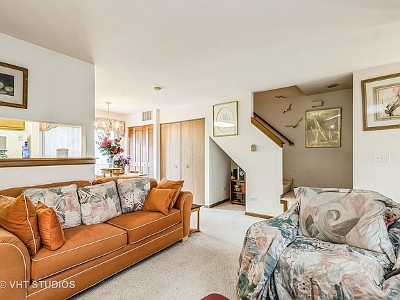 4th image of 2585 N Augusta Dr