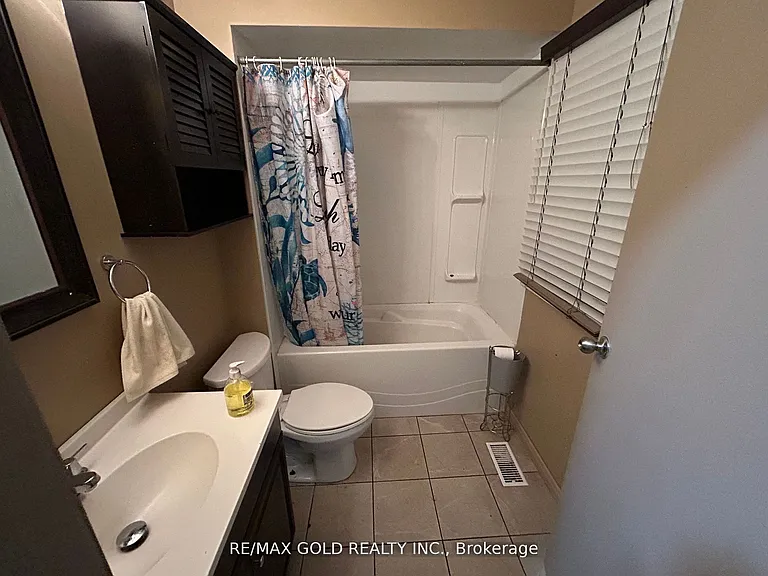 1315 Partington Ave — Photo 5