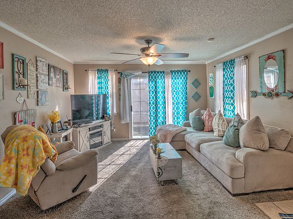 5th image of 808 E Comet St