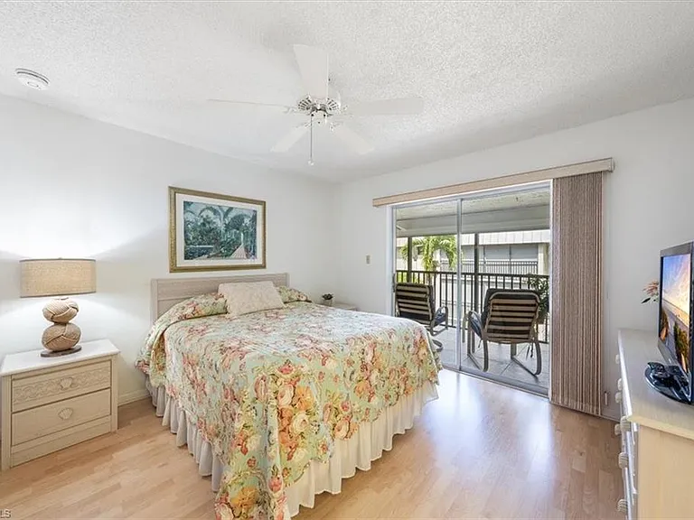 788 Park Shore Dr #D30 — Photo 13