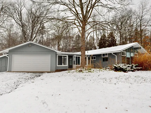 221 Barton Dr, Ann Arbor, MI 48105