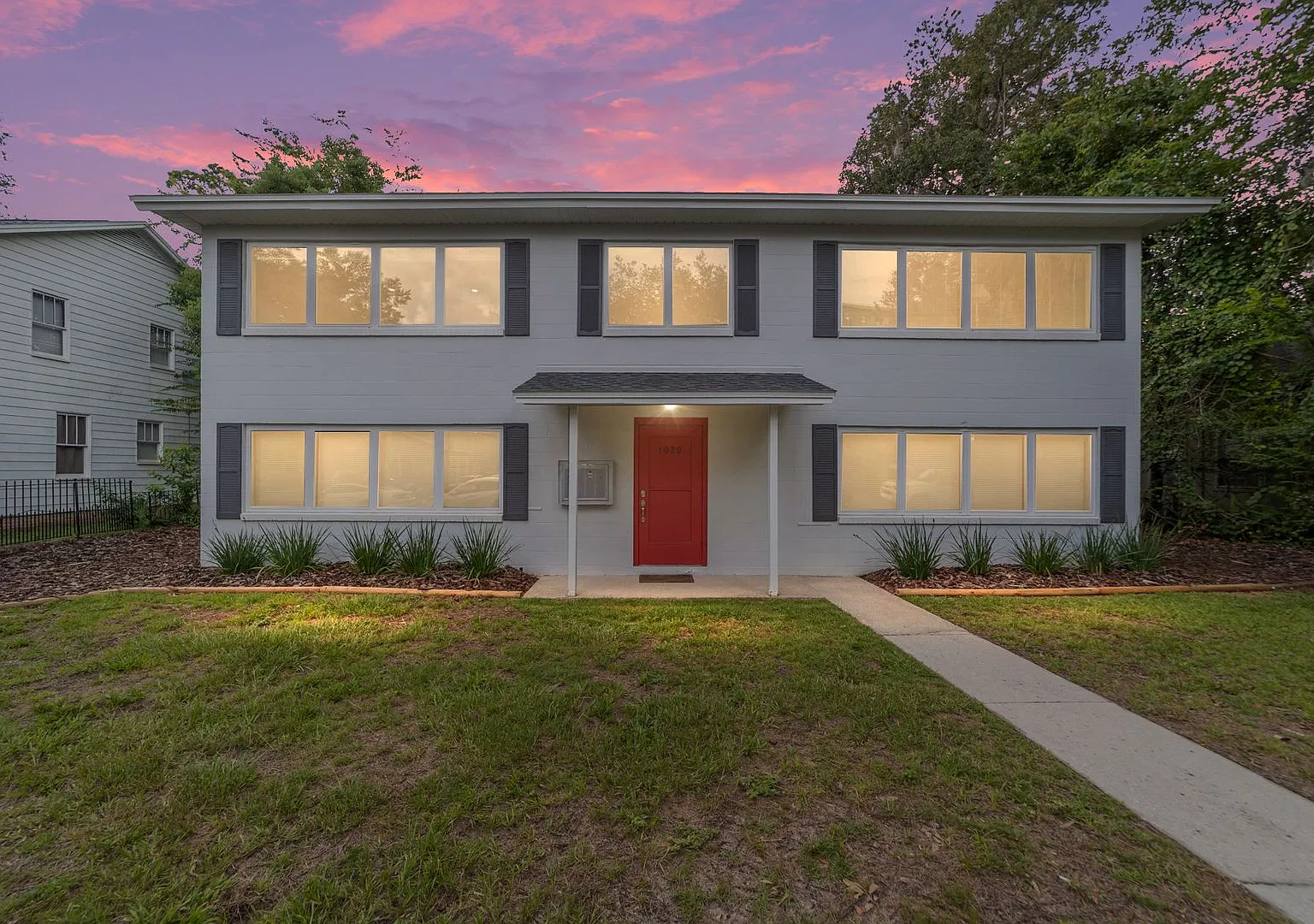 1029 SW 1st Ave — Photo 1