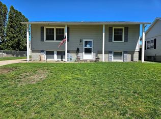 4412 Surrey Ct, Marion, IA 52302