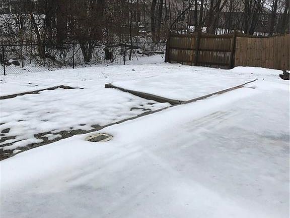 3rd image of 7984 Cobblesprings Dr