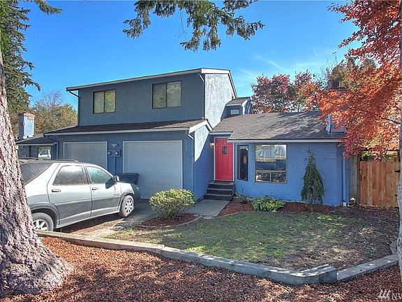 Nestled in a quiet residential cul de sac and sought after area to live in,  this duplex is a great asset.