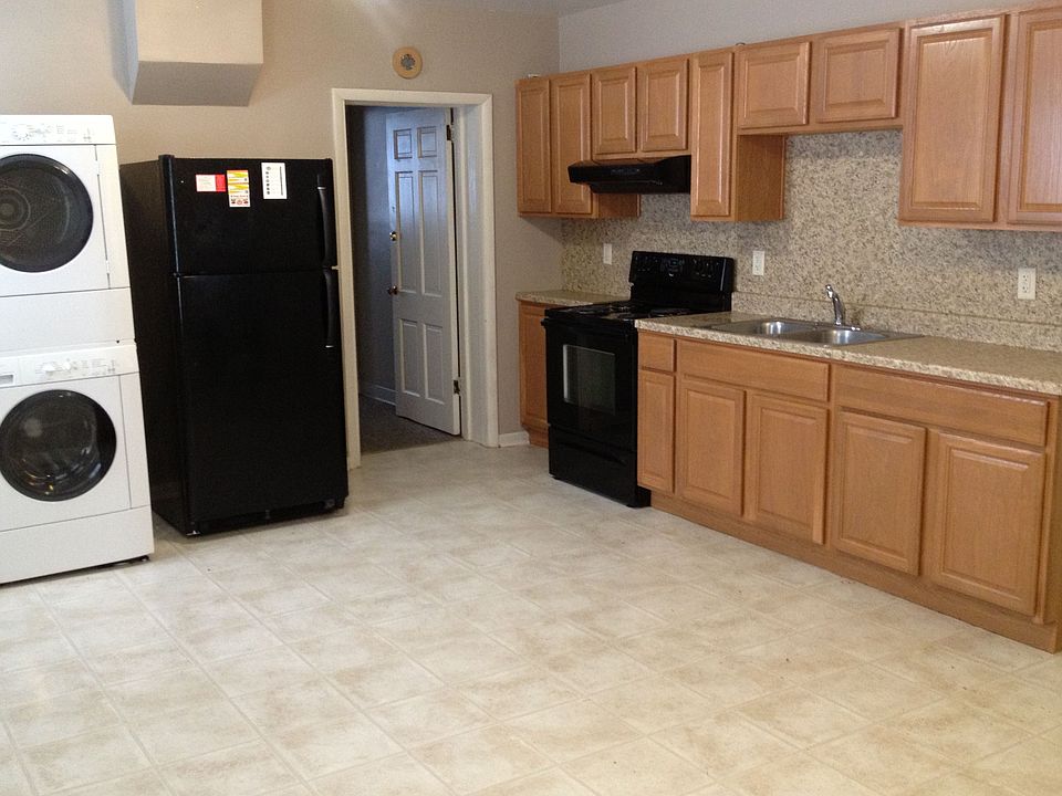 1st floor kitchen