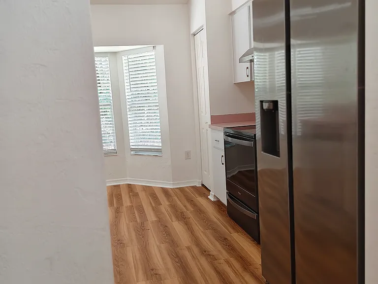 2415 NW 52nd Pl — Photo 23