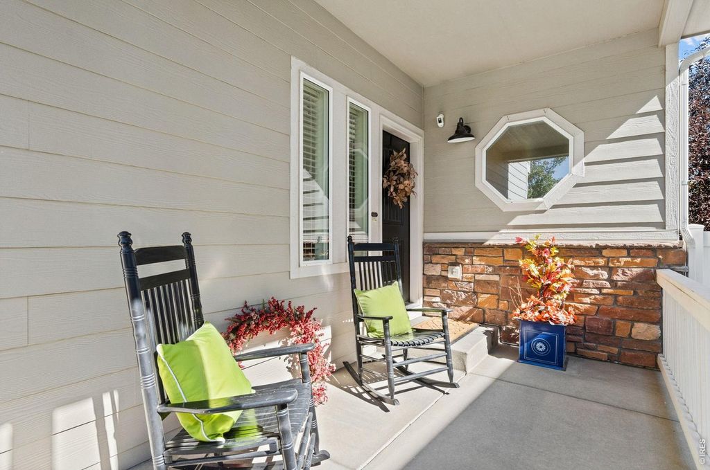 5447 Bexley Dr