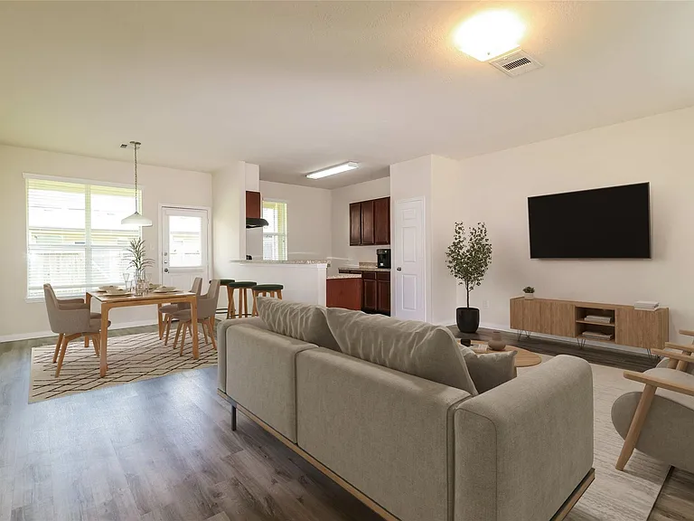 12439 Dona Ln — Photo 2