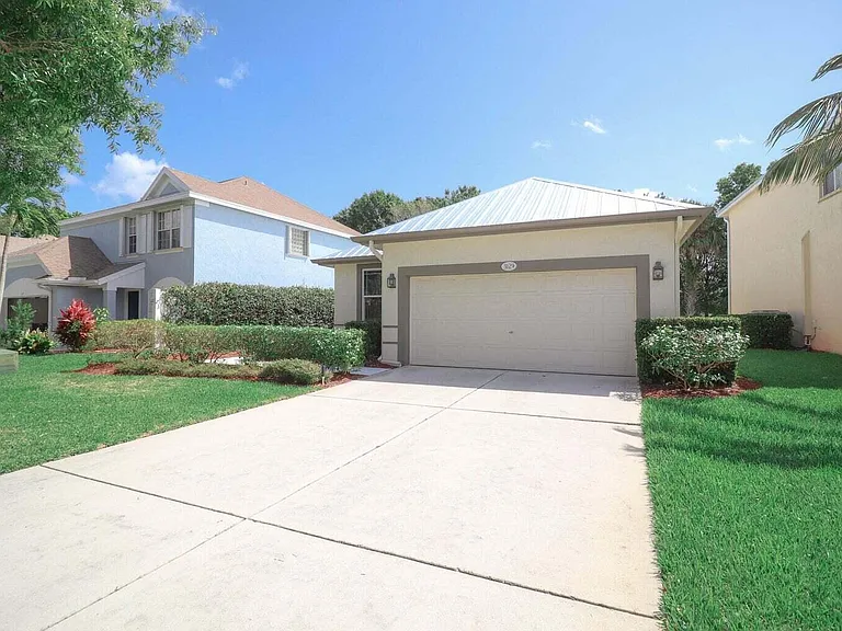 3129 SW Solitaire Palm Dr — Photo 4