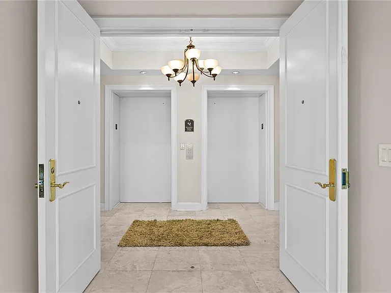 300 Beach Dr NE #1201 — Photo 2