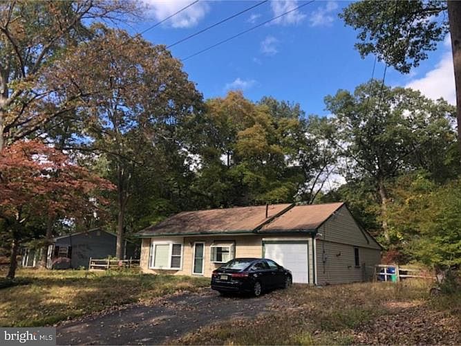 2nd image of 309 Maple Rd