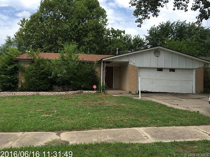 1st image of 2516 S 122nd Ave E