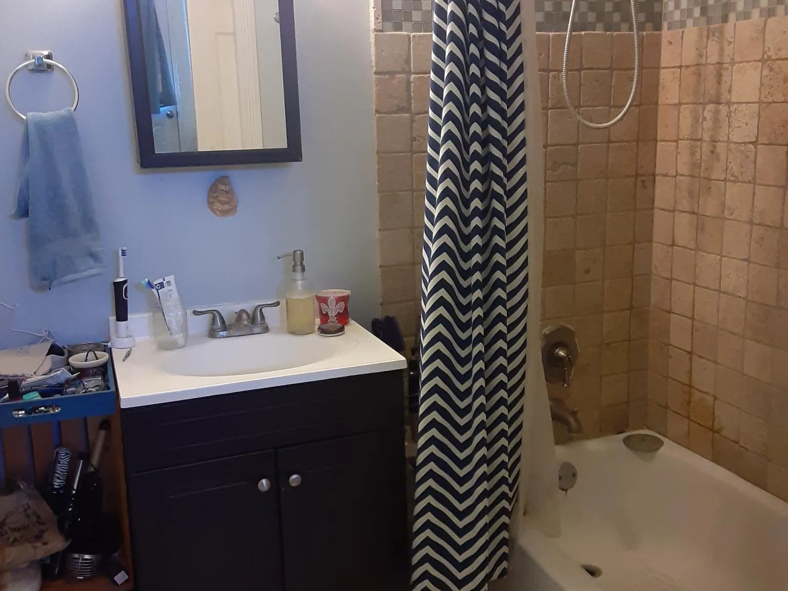3 bed, 1800 sqft, $2,100 — Photo 2