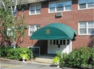 307 Old Bridge Ln, Danbury, CT 06811