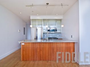 140 Hope St APT 4A, Brooklyn, NY 11211
