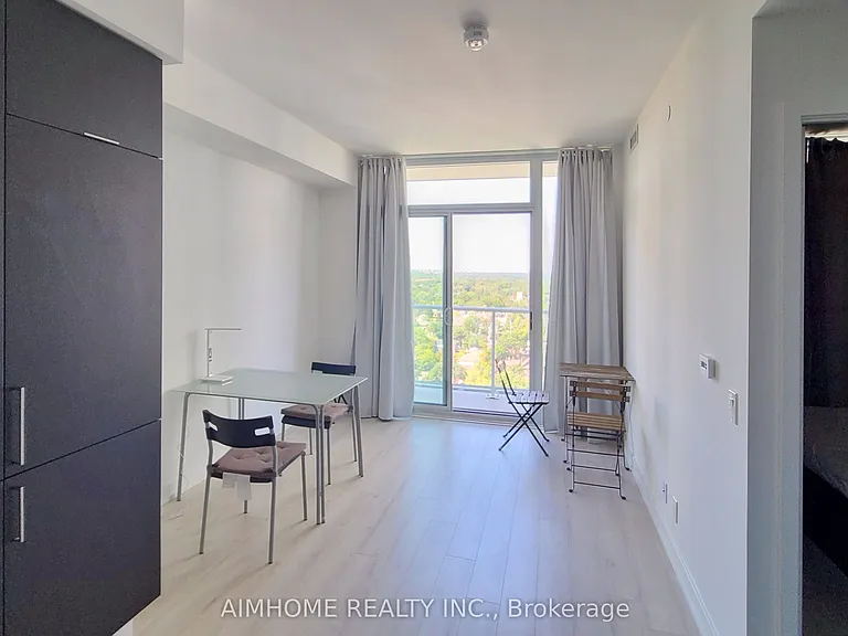 33 Helendale Ave #1613 — Photo 10