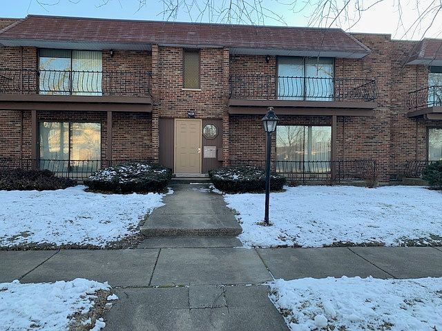 1st image of 22641 Pleasant Dr APT 6