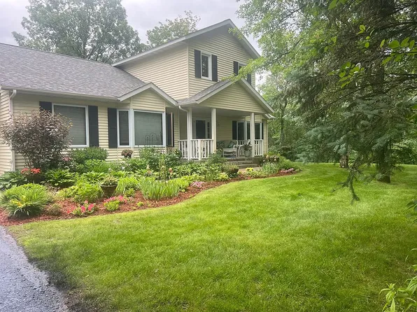 8022 White Oak St NE, Bemidji, MN 56601