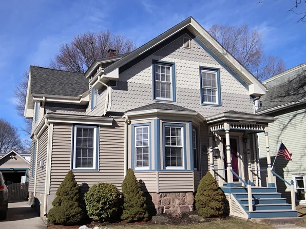 43 Taylor St, Saugus, MA 01906