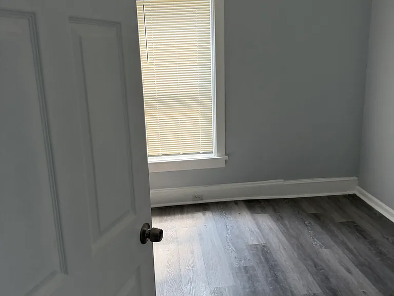 2514 Derry St #2 — Photo 9